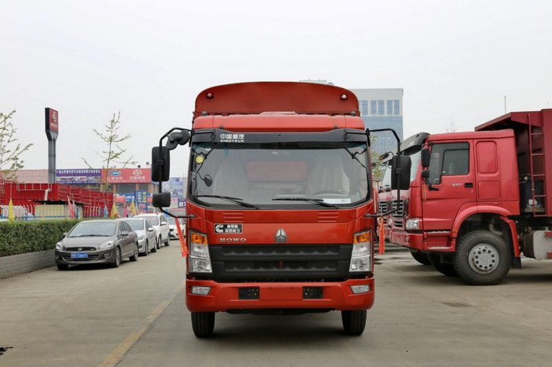 中国重汽HOWO 统帅 154马力 5.2米 4X2 国五排半仓栅式载货车(10档)(ZZ5147CCYG421CE1)