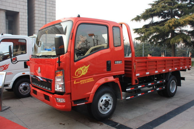 中国重汽HOWO 悍将 140马力 5.8米 4X2 国四排半栏板轻卡(ZZ1107G4515D1)
