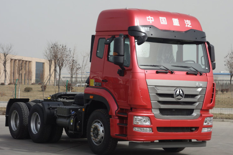 中国重汽 豪瀚j7g重卡 430马力 6x4 国五lng牵引车(zz4255n3847e1l)